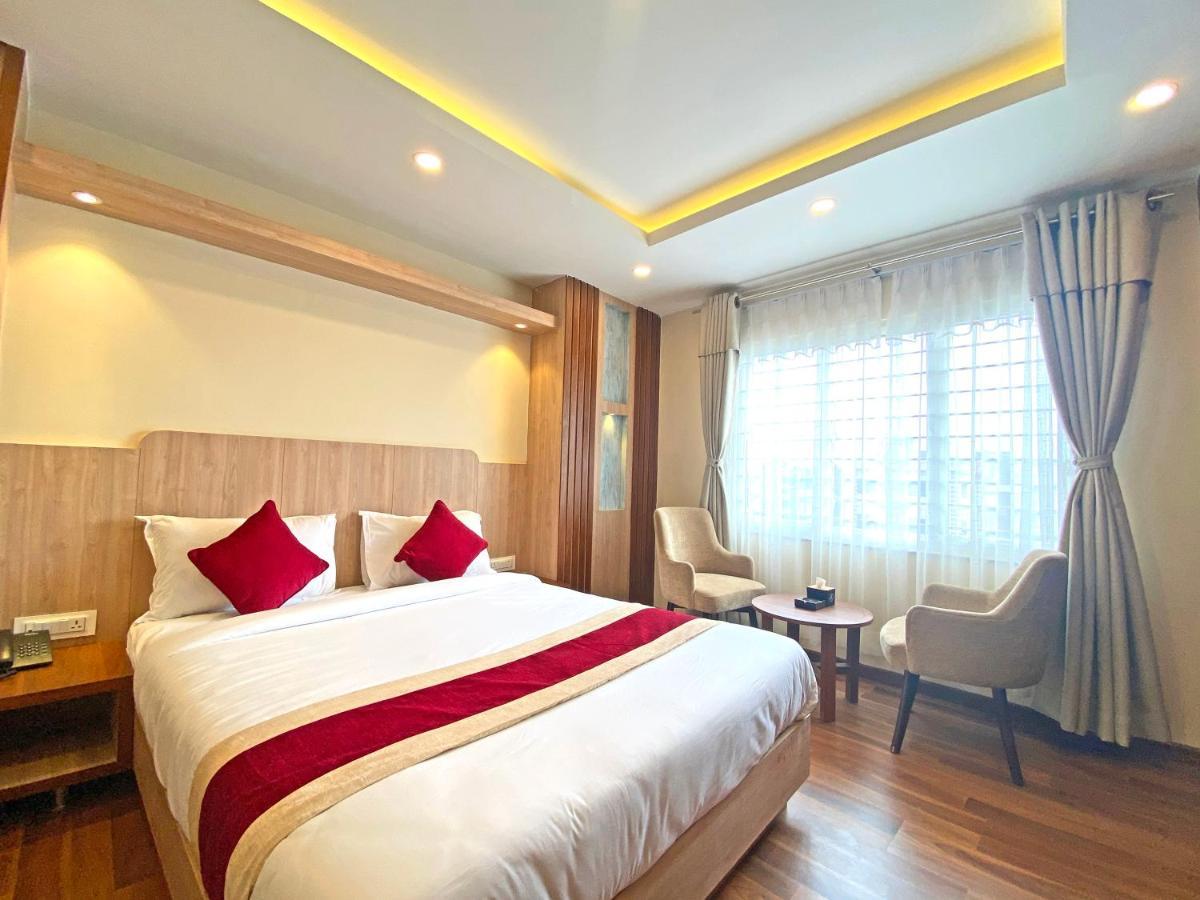 Hotel Nilakantha Pvt. Ltd Kathmandu Bagian luar foto