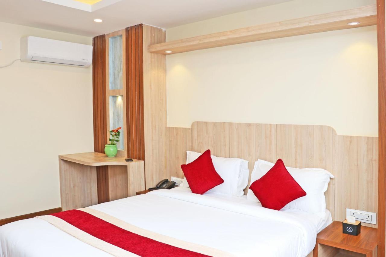 Hotel Nilakantha Pvt. Ltd Kathmandu Bagian luar foto