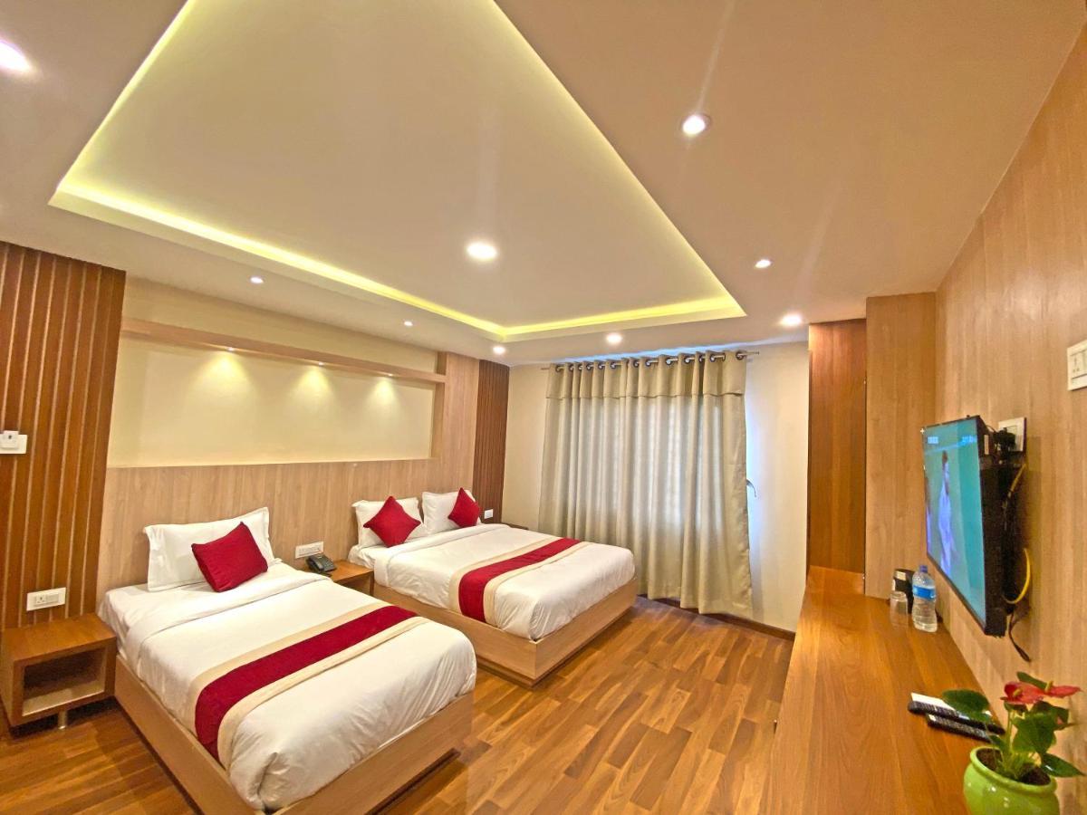 Hotel Nilakantha Pvt. Ltd Kathmandu Bagian luar foto