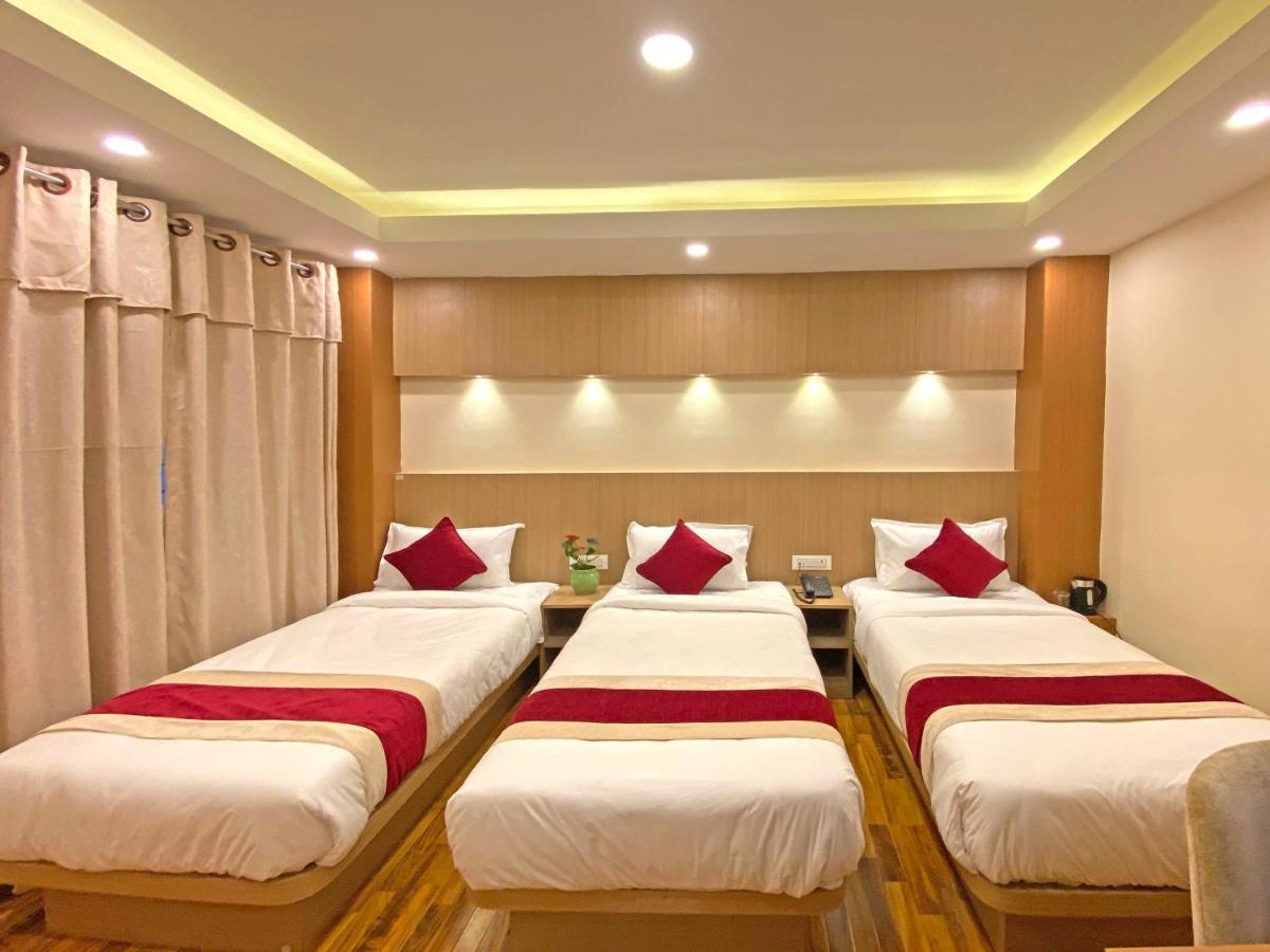 Hotel Nilakantha Pvt. Ltd Kathmandu Bagian luar foto