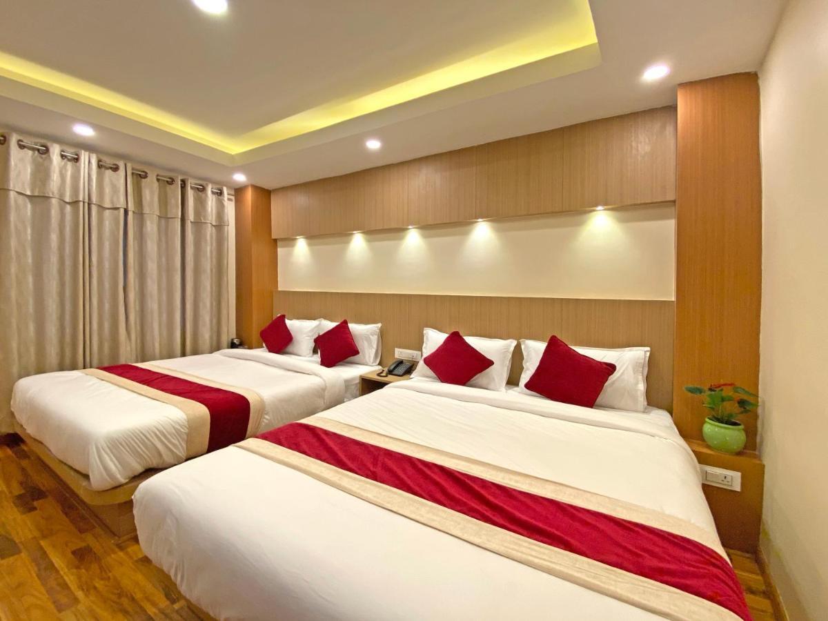 Hotel Nilakantha Pvt. Ltd Kathmandu Bagian luar foto