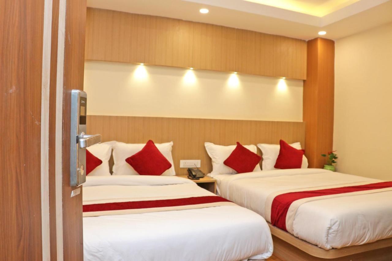 Hotel Nilakantha Pvt. Ltd Kathmandu Bagian luar foto