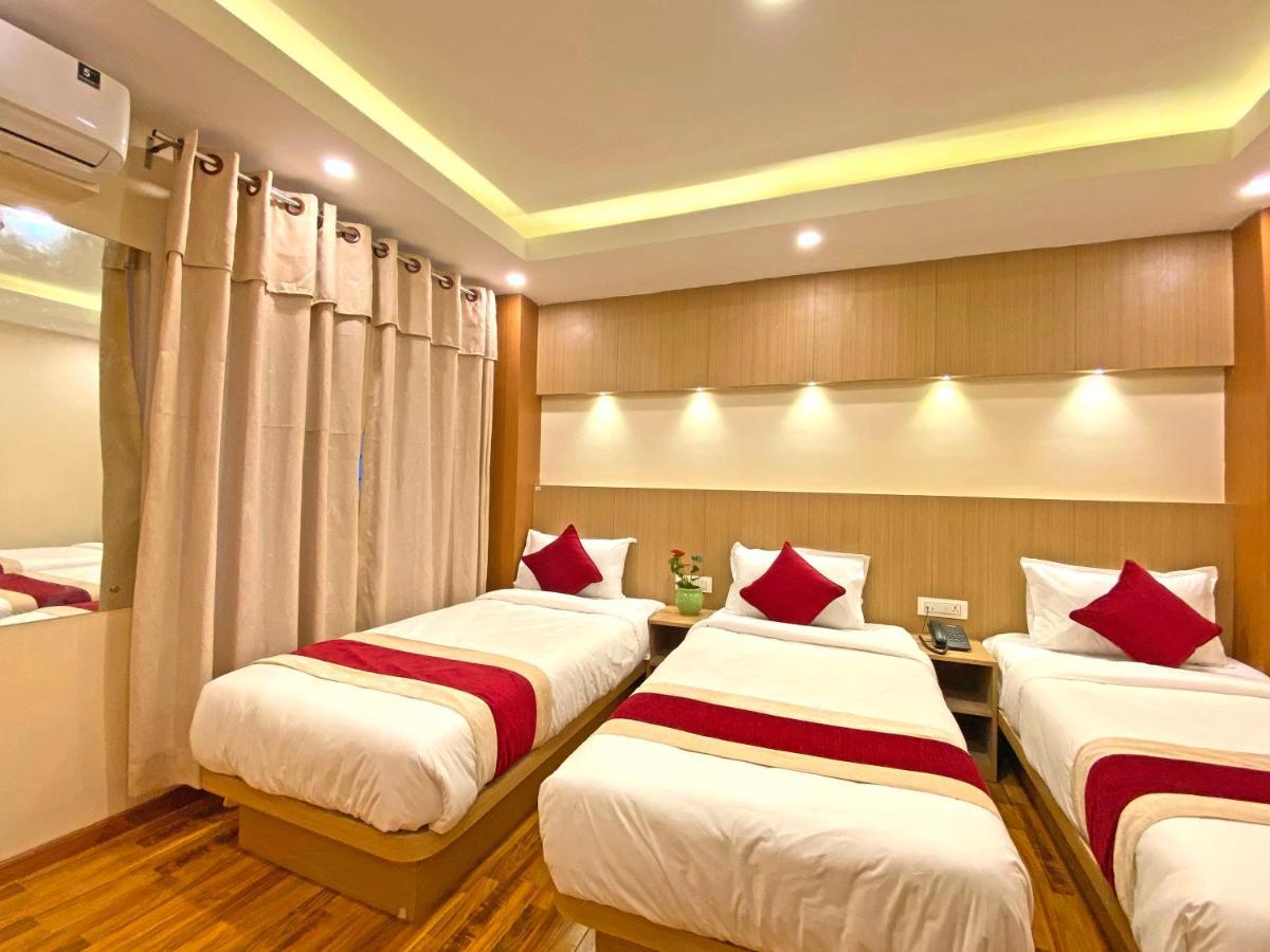 Hotel Nilakantha Pvt. Ltd Kathmandu Bagian luar foto